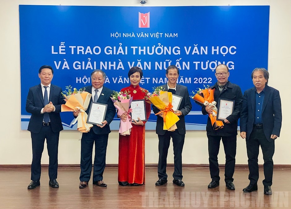 Trao giải thưởng Hội Nhà văn 2022