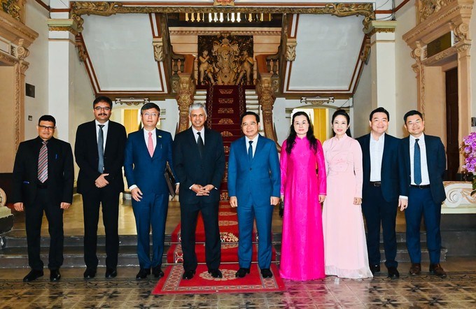 Các đại biểu dự buổi tiếp. (Ảnh: SGGP)