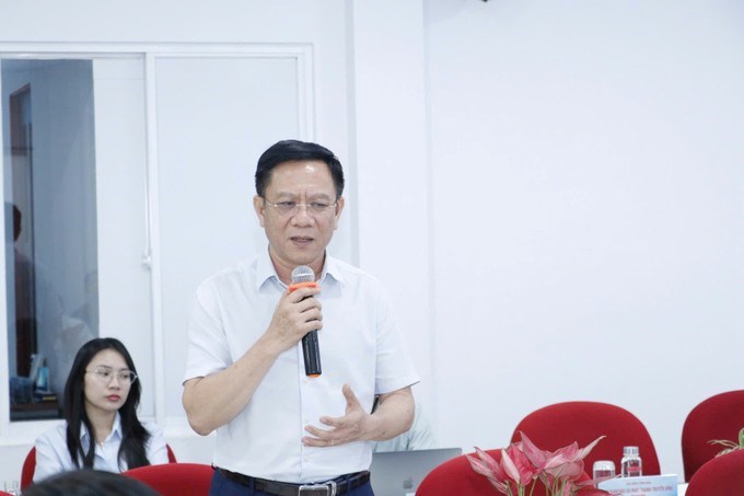 Phó Giám đốc Sở VH-TT TPHCM Nguyễn Ngọc Hồi phát biểu tại hội thảo