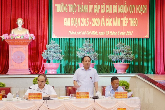 Phó Bí thư Thường trực Thành ủy TPHCM Tất Thành Cang phát biểu tại chương trình. 