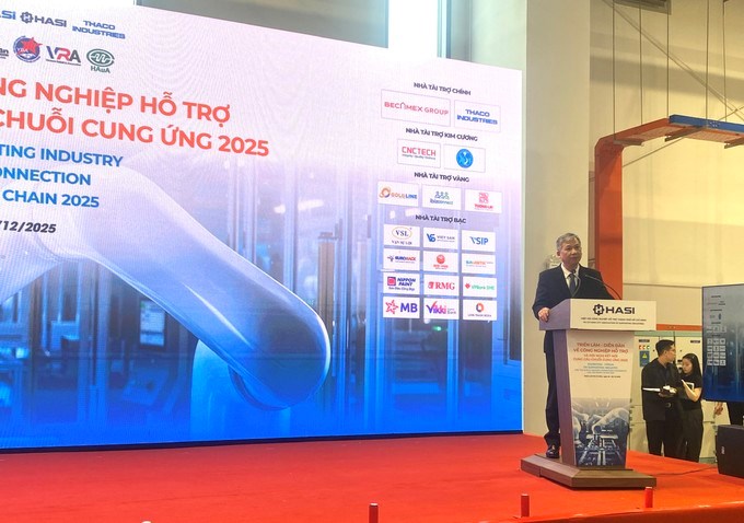 Ông Hà Văn Út, Phó Giám đốc Sở Công thương TPHCM phát biểu tại lễ khai mạc. (Ảnh: SGGP)