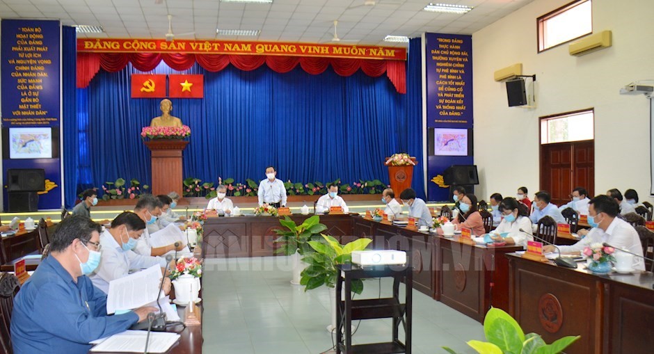 Các đại biểu tham dự hội nghị