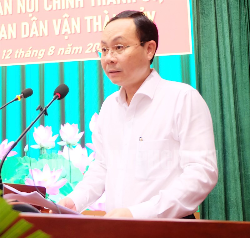 Phó Bí thư Thành ủy TPHCM Nguyễn Văn Hiếu phát biểu tại lễ ký kết