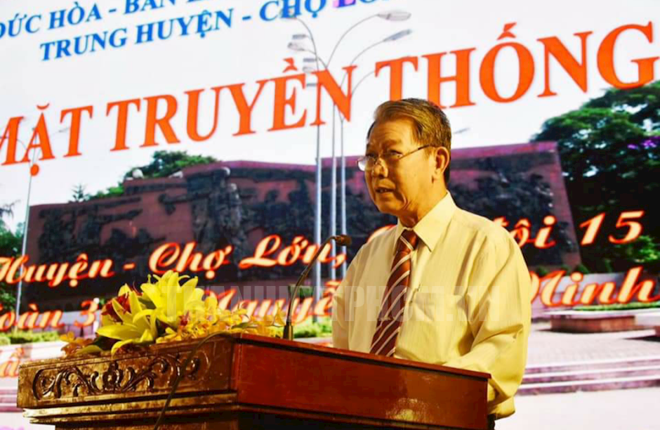 Đồng chí Nguyễn Đô Lương phát biểu trong ngày họp mặt truyền thống Trung Huyện – Chợ Lớn