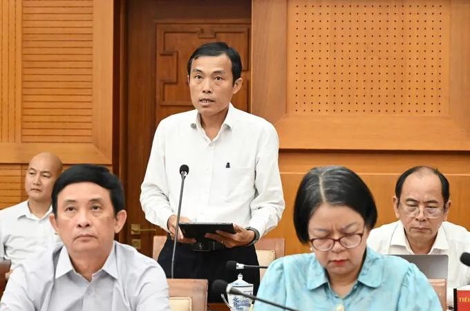 Đại diện lãnh đạo các cơ quan, đơn vị phát biểu tại hội nghị. Ảnh: VIỆT DŨNG