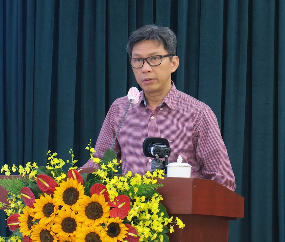 Giám đốc Sở KH-CN TP Nguyễn Việt Dũng phát biểu tham luận tại hội nghị