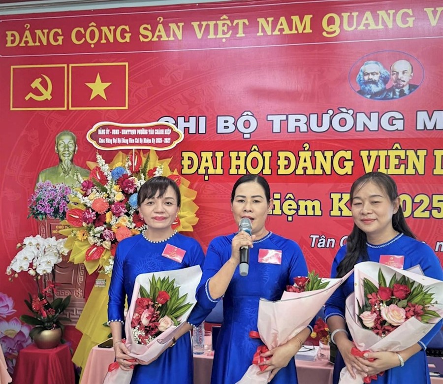 Cấp ủy chi bộ Trường Mầm non Sơn Ca 5, Quận 12 ra mắt tại Đại hội