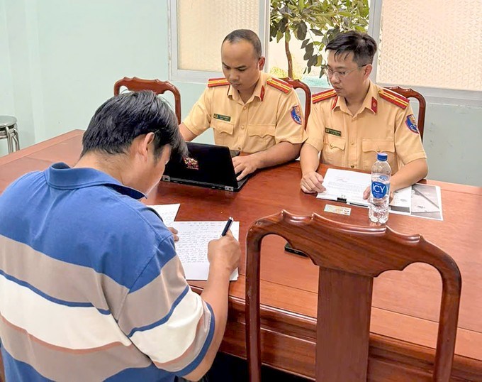 Ông L.V.H. làm việc tại cơ quan công an