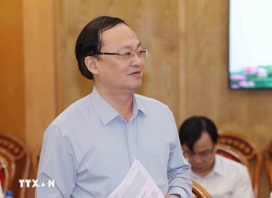 Đồng chí Đỗ Tiến Sỹ, Ủy viên Trung ương Đảng, Tổng Giám đốc Đài Tiếng nói Việt Nam, Phó Trưởng Ban Tuyên giáo và Dân vận Trung ương, phát biểu tại buổi làm việc. (Ảnh: TTXVN)