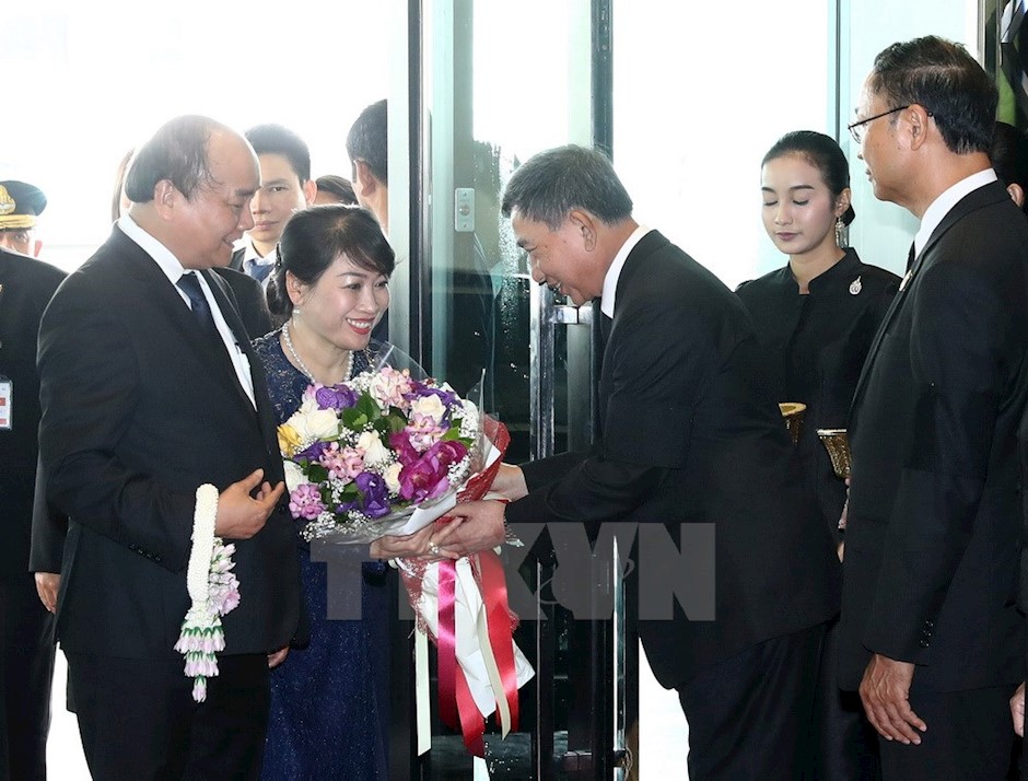 Quang cảnh lễ đón Thủ tướng Nguyễn Xuân Phúc và Phu nhân tại sân bay quân sự Don Mueang, thủ đô Bangkok. (Ảnh: TTXVN)