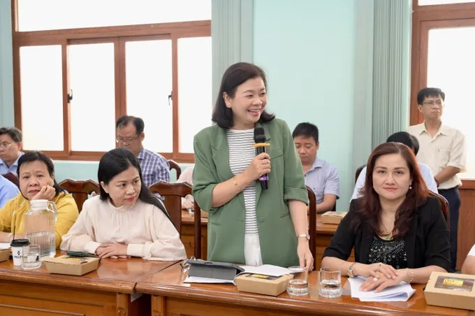 Nhà báo Lý Việt Trung, Tổng Biên tập Báo Phụ nữ TPHCM phát biểu. (Ảnh: SGGP)