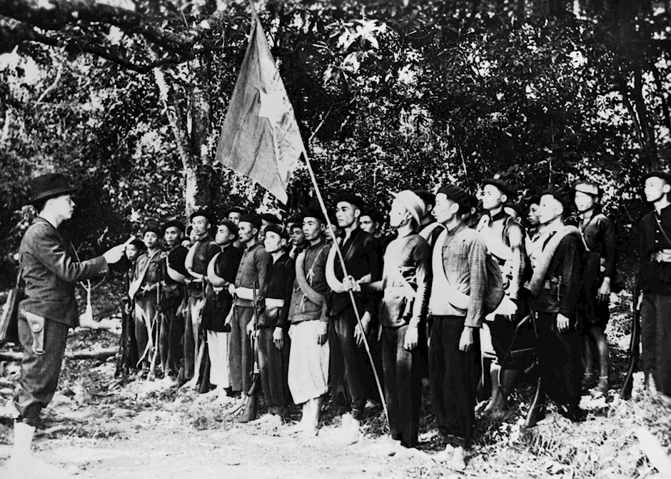 Ngày 22/12/1944, Đội Việt Nam Tuyên truyền Giải phóng quân (tiền thân của Quân đội nhân dân Việt Nam) được thành lập tại Cao Bằng. Sau ngày thành lập, đội xuất quân và giành thắng lợi giòn giã trong hai trận đánh, mở ra truyền thống đánh thắng trận đầu và đã ra quân là đánh thắng của quân đội ta. (Ảnh: Tư liệu TTXVN)