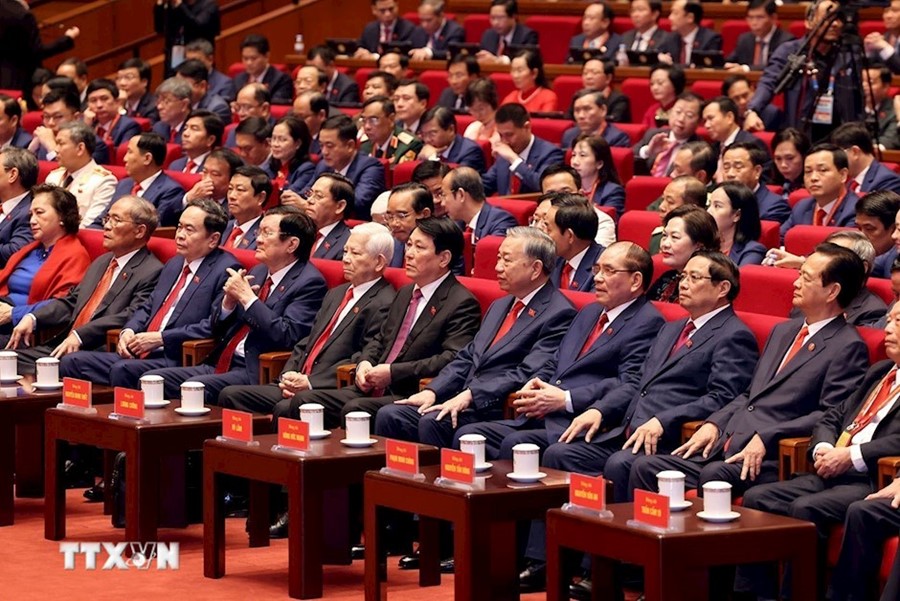 Các đồng chí lãnh đạo, nguyên lãnh đạo Đảng, Nhà nước dự phiên khai mạc Đại hội XIV của Đảng. (Ảnh: TTXVN)