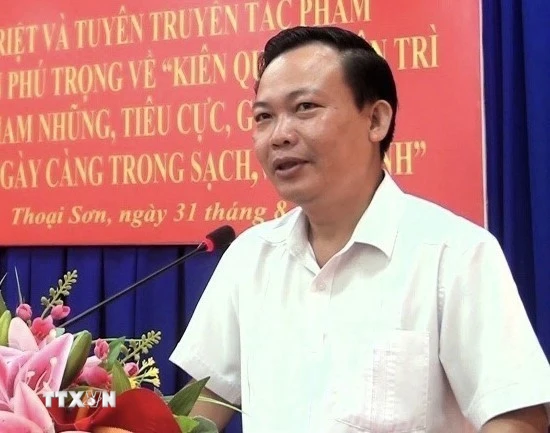 Tiến sỹ Nguyễn Hữu Thịnh, Phó Trưởng Ban Tuyên giáo Tỉnh ủy An Giang. (Ảnh: TTXVN phát)
