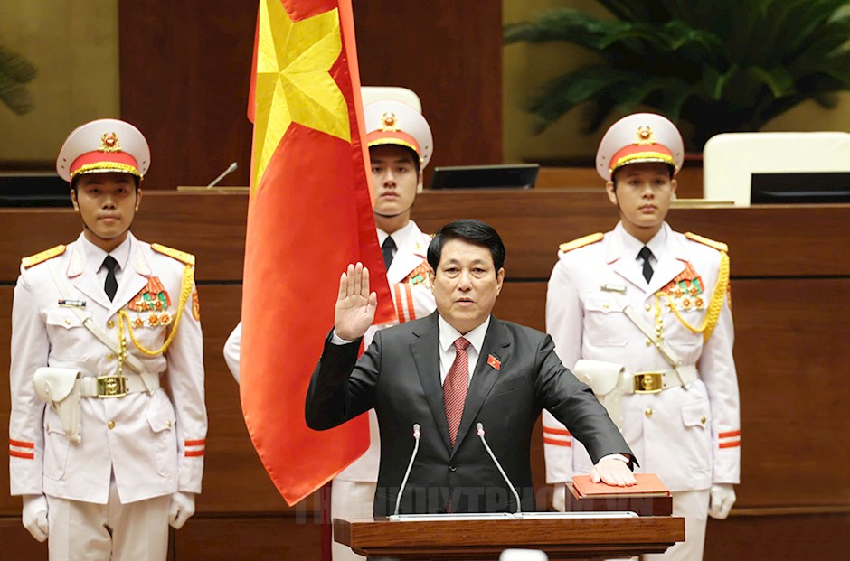 Chủ tịch nước Lương Cường tuyên thệ