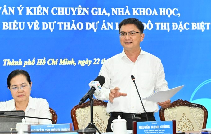 Phó Chủ tịch UBND TPHCM Nguyễn Mạnh Cường phát biểu tại hội thảo. (Ảnh: VIỆT DŨNG)