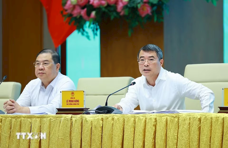 Thủ tướng Lê Minh Hưng, Trưởng Ban Chỉ đạo chủ trì Phiên họp chuyên đề về thúc đẩy phát triển khoa học, công nghệ, đổi mới sáng tạo. (Ảnh: Dương Giang/TTXVN)