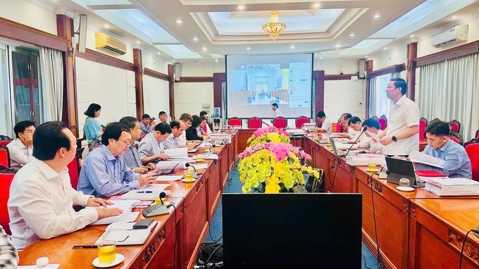 Trưởng Ban Kinh tế - Ng&acirc;n s&aacute;ch HĐND TPHCM kết luận buổi thẩm tra. (Ảnh: C.V.)