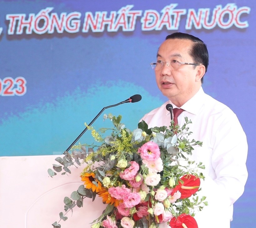 Đồng chí Trần Thế Thuận phát biểu tại lễ khởi công