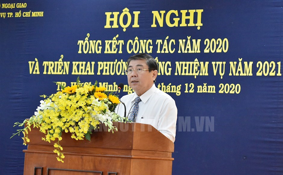 Chủ tịch UBND TP Nguyễn Thành Phong phát biểu chỉ đạo hội nghị