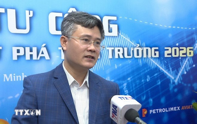 Tiến sỹ Đỗ Thi&ecirc;n Anh Tuấn, chuy&ecirc;n gia kinh tế-t&agrave;i ch&iacute;nh, nhấn mạnh 4 trụ cột để đề &aacute;n được triển khai v&agrave; nhanh ch&oacute;ng đi v&agrave;o thực tiễn v&agrave; thu h&uacute;t nh&agrave; đầu tư chiến lược. (Ảnh: TTXVN)