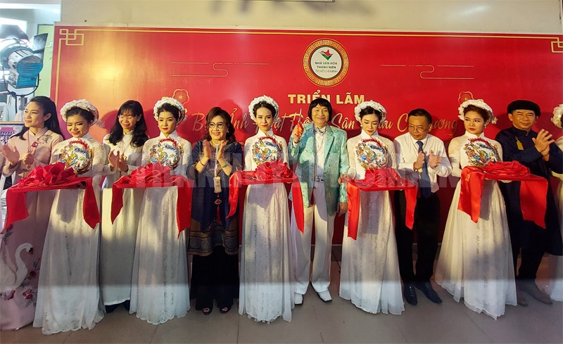 Khai mạc triển lãm về cuộc đời hoạt động sân khấu cải lương của NSND Minh Vương.