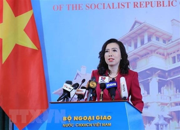 Người phát ngôn Bộ Ngoại giao Lê Thị Thu Hằng thông báo các hoạt động đối ngoại của Việt Nam trong tháng 4/2021. (Ảnh: TTXVN)