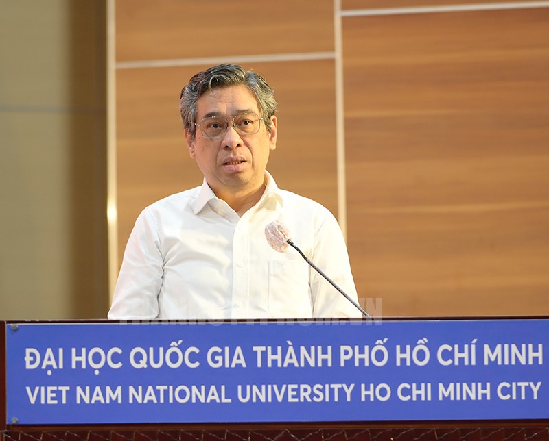 Đồng chí Nguyễn Phước Lộc phát biểu tại Hội nghị.