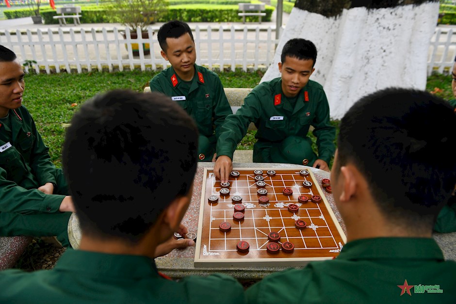 Những phút giải lao sau giờ huấn luyện.