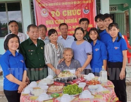 Giúp thế hệ trẻ nhớ về truyền thống hào hùng của quê hương