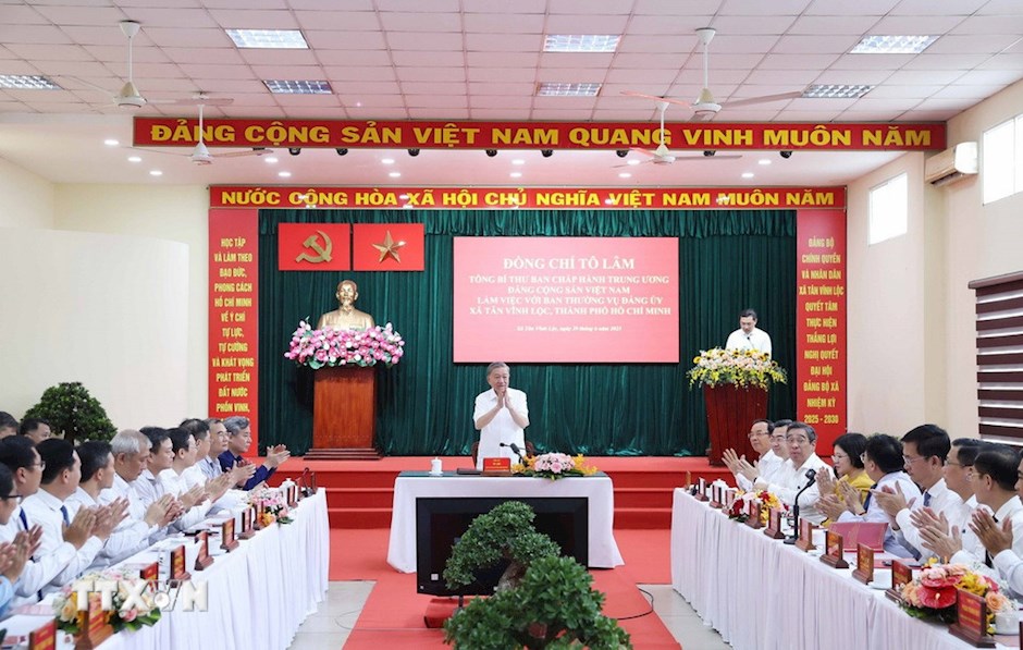 Tổng Bí thư Tô Lâm phát biểu tại buổi làm việc với Ban Thường vụ Đảng ủy xã Tân Vĩnh Lộc, Thành phố Hồ Chí Minh. (Ảnh: TTXVN)