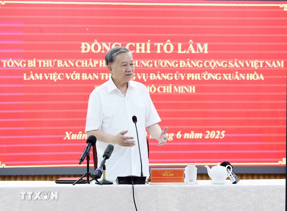 Tổng Bí thư Tô Lâm phát biểu tại buổi làm việc với Ban Thường vụ Đảng ủy phường Xuân Hòa, Thành phố Hồ Chí Minh. (Ảnh: TTXVN)