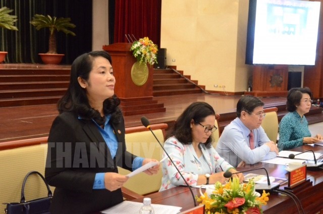 Chủ tịch LĐLĐ TP Trần Kim Yến phát biểu điều hành tại buổi gặp gỡ