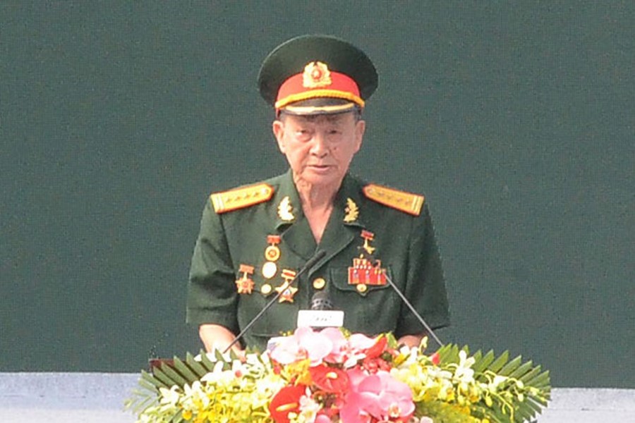 Nhấn vào ảnh để phóng to Đại tá Nguyễn Văn Tàu chia sẻ cảm xúc về trận chiến 50 năm trước mà ông và đồng đội đã chiến đấu kiên cường