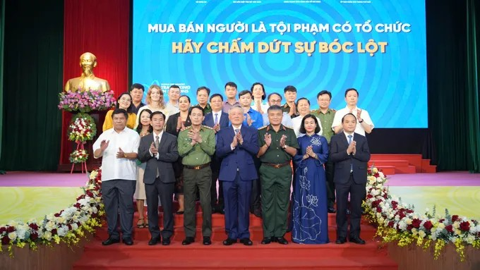 Phó Thủ tướng Thường trực Nguyễn Hòa Bình tham dự buổi lễ