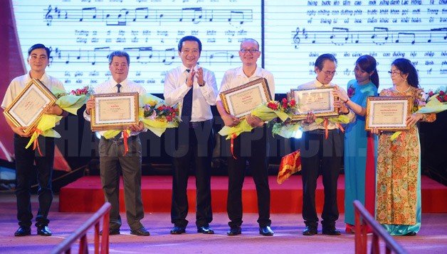 Trao 23 giải thưởng sáng tác lời mới các làn điệu dân ca