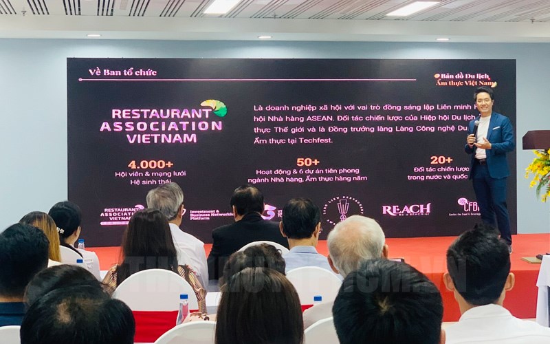 ẩm thực Việt Nam: 
Năm 2024, ẩm thực Việt Nam tiếp tục ghi dấu ấn trong tâm trí của thực khách. Với những món ăn đặc trưng như bánh mỳ, phở, bún chả, nước mắm... được nâng cấp với kỹ thuật hiện đại, hương vị truyền thống vẫn giữ được sự tinh túy đặc biệt của mình.