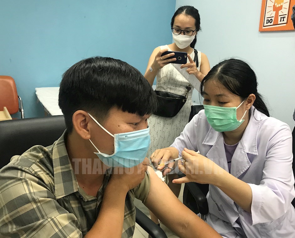 Ä'áº©y Máº¡nh Tiáº¿n Ä'á»™ Tiem Vaccine Phong Covid 19