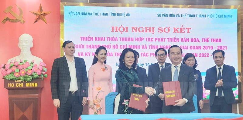 Sở Văn hóa và Thể thao TPHCM và Nghệ An ký kết hợp tác phát triển văn ...