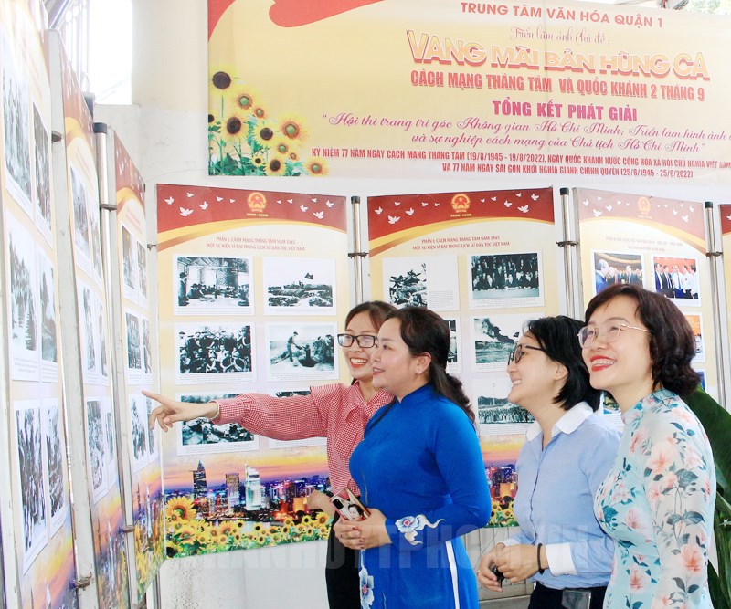 Hãy tham quan triển lãm ảnh Vang mãi bản hùng ca Cách Mạng Việt Nam để hiểu rõ hơn về lịch sử và di sản quý giá của đất nước. Bạn sẽ tìm hiểu về những tác phẩm nghệ thuật đầy ý nghĩa, tình cảm và cảm động về cuộc cách mạng Việt Nam. Hãy để sự kiện này truyền cảm hứng cho cuộc sống của bạn.