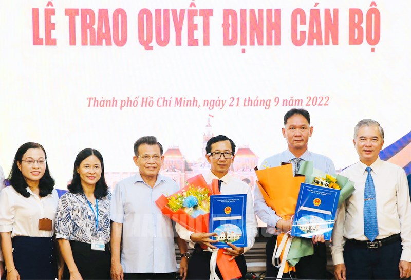 Trương Thanh Bình 2024: Năm 2024, Trương Thanh Bình sẽ tiếp tục đóng góp sự nghiệp phát triển kinh tế cho Thành phố Hồ Chí Minh. Với kinh nghiệm và tâm huyết của mình, ông sẽ cùng các nhà lãnh đạo địa phương hoàn thiện các dự án phát triển và đưa TPHCM trở thành trung tâm kinh tế, tài chính của châu Á.