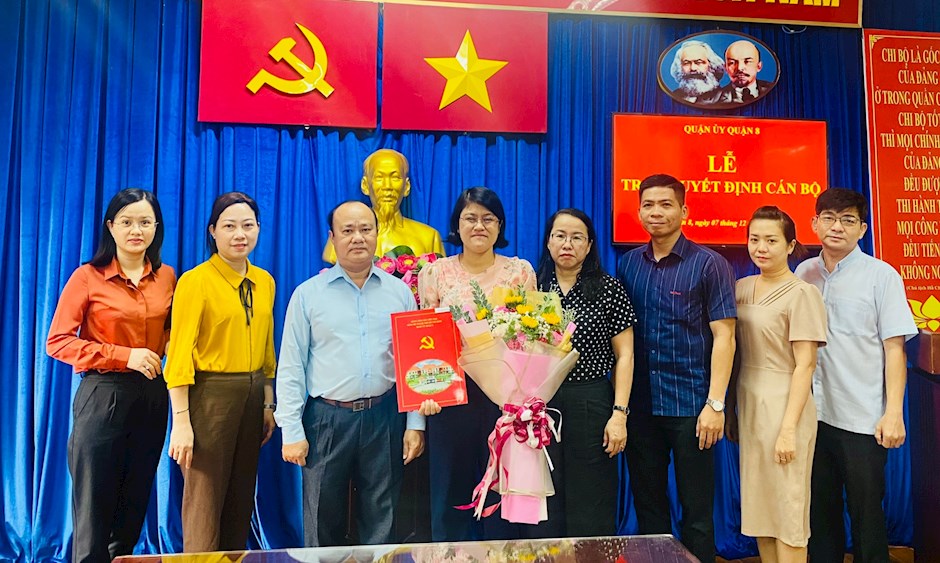 Đồng Chí Dương Thu Thủy Giữ Chức Trưởng Phòng Lao Động - Thương Binh Và Xã  Hội Quận 8