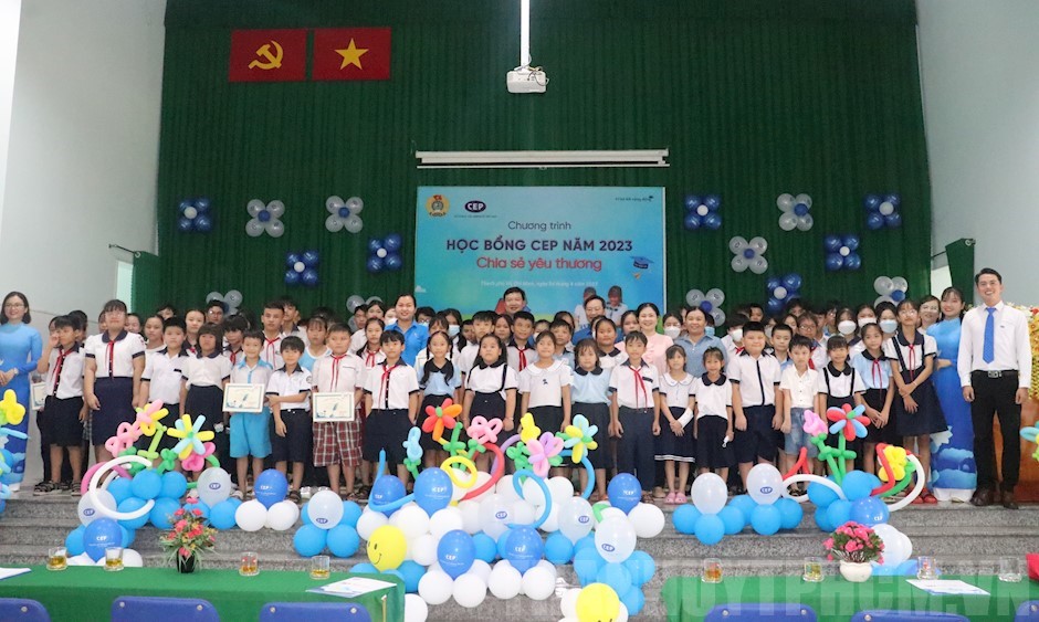 Cepva Củ Chi: Trao học bổng CEP và quà học tập cho các em học sinh vượt khó ...
