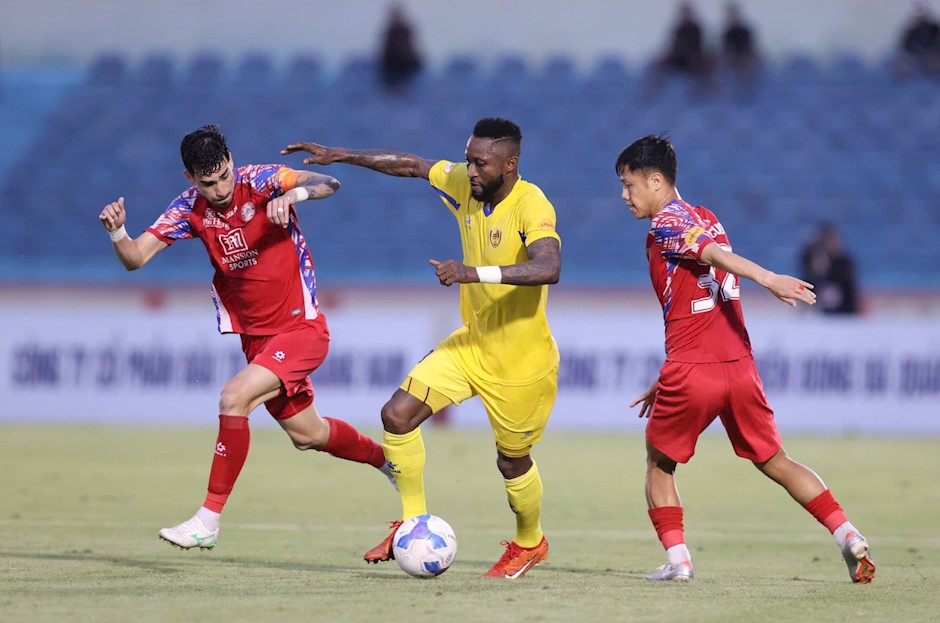 V-League 2024/2025: Quyết liệt cuộc đua ở nhóm cuối bảng