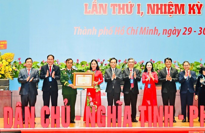 https://images.hcmcpv.org.vn/res/news/2025/11/30-11-2025-uy-ban-mttq-viet-nam-tphcm-don-nhan-bang-khen-cua-thu-tuong-chinh-phu-102F25F2.jpg