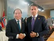 Thủ tướng Nguyễn Xuân Phúc gặp Thủ tướng Italy Giuseppe Conte. (Ảnh: TTXVN)