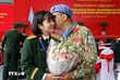 Nồng ấm tình cảm vợ chồng trước lúc lên đường làm nhiệm vụ gìn giữ hòa bình Liên hợp quốc. (Ảnh: TTXVN)