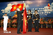 Chủ tịch Quốc hội Nguyễn Phú Trọng trao tặng Huân chương Sao Vàng (lần thứ hai) của Đảng và Nhà nước cho Quân chủng Hải quân, tại Lễ kỷ niệm 55 năm Ngày thành lập Hải quân nhân dân Việt Nam (7/5/1955-7/5/2010). (Ảnh: Trí Dũng/TTXVN)