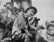 Sáng 16/9/1950, Chủ tịch Hồ Chí Minh đến vị trí quan sát đặt trên núi Báo Đông để quan sát, theo dõi chặt chẽ diễn biến trận đánh các cứ điểm địch ở Đông Khê, mở màn Chiến dịch Biên giới Thu Đông 1950. (Ảnh: Tư liệu TTXVN)