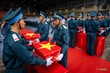 Các thùng đựng mẫu sinh phẩm hài cốt liệt sĩ được bàn giao trong không khí trang nghiêm, thành kính.